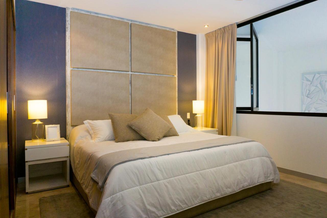 Kuxtal 5th Avenue By Bric *